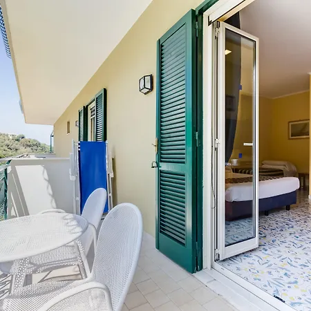 Otel Western La Solara 4*