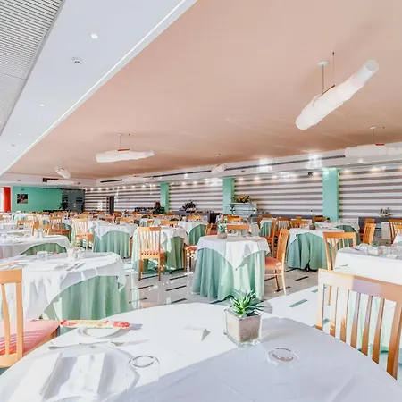 Otel Western La Solara 4*