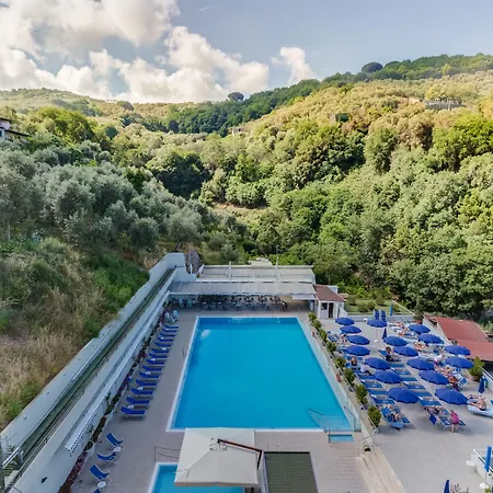 Ξενοδοχείο Western La Solara 4*