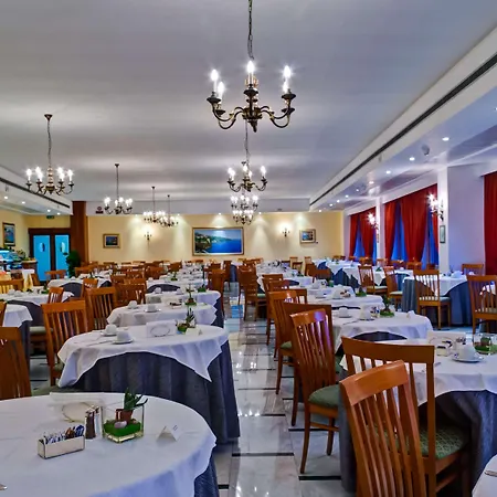 Western La Solara Отель 4*