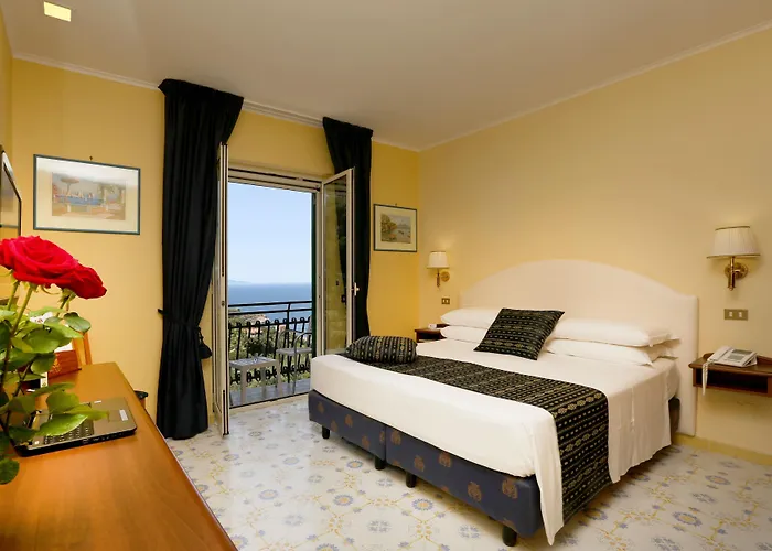 Western La Solara 4*